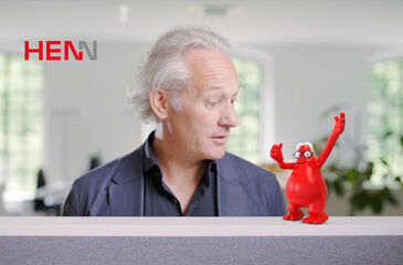 1(neu2)_zurgams-hennovation-hennry-martin-ohneberg-filmszene.jpg 1(neu2)_zurgams-hennovation-hennry-martin-ohneberg-filmszene.jpg